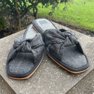 Dolce Vita Black Halle Slide Sandal Size 8.5 NEW